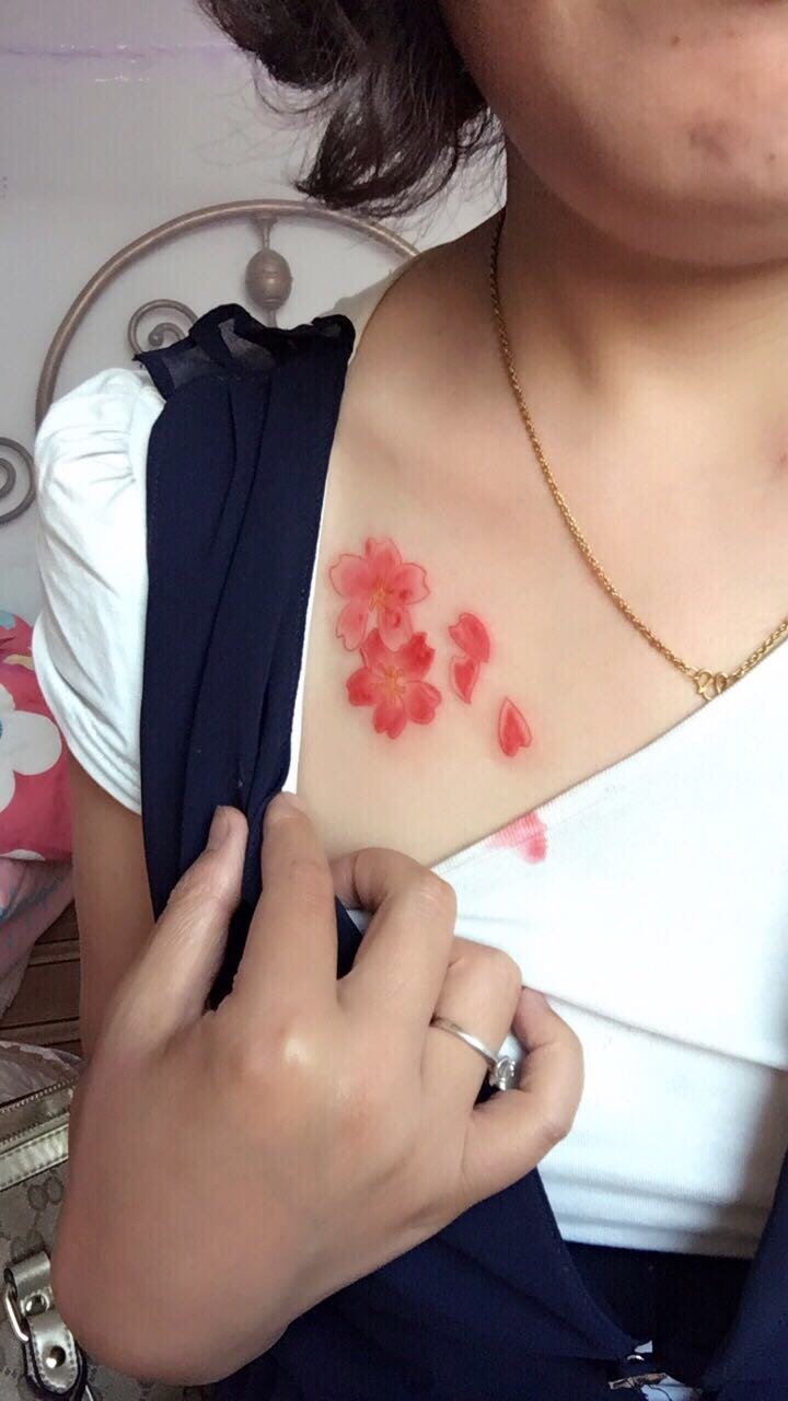 左胸,17年夏纹的,一直很喜欢