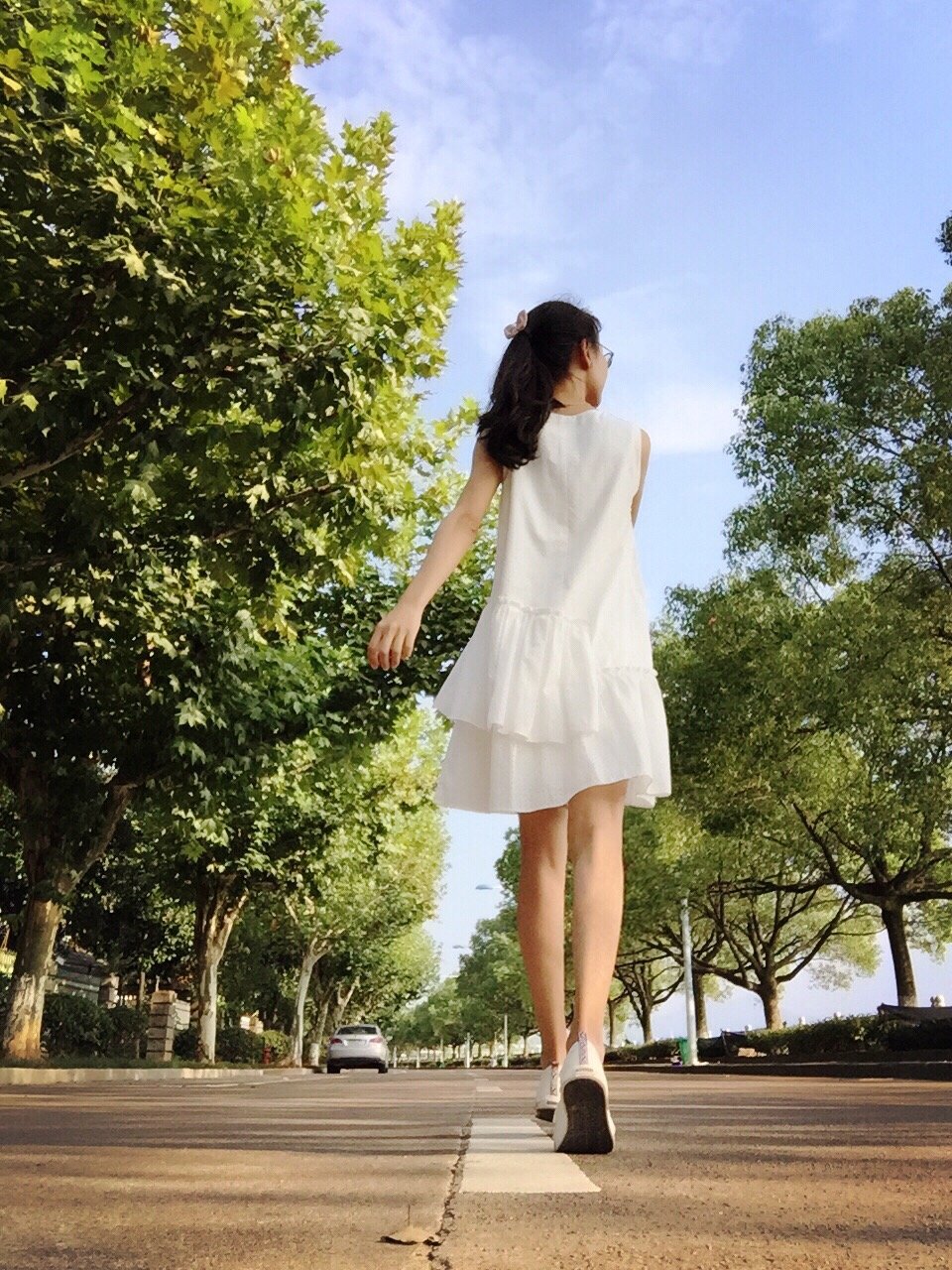 我是行走的漫画腿#把手机相册里的背影照都翻出来了_圈子-新氧美容