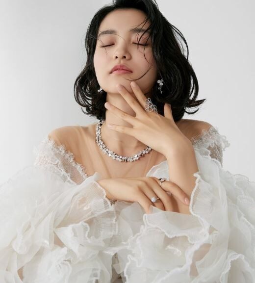 949494周末翻看了下韩国女星金泰梨ins,她是属于高_圈子-新氧