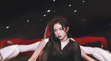 又酷又仙的她成为南韩神颜,这是什么神仙颜值?