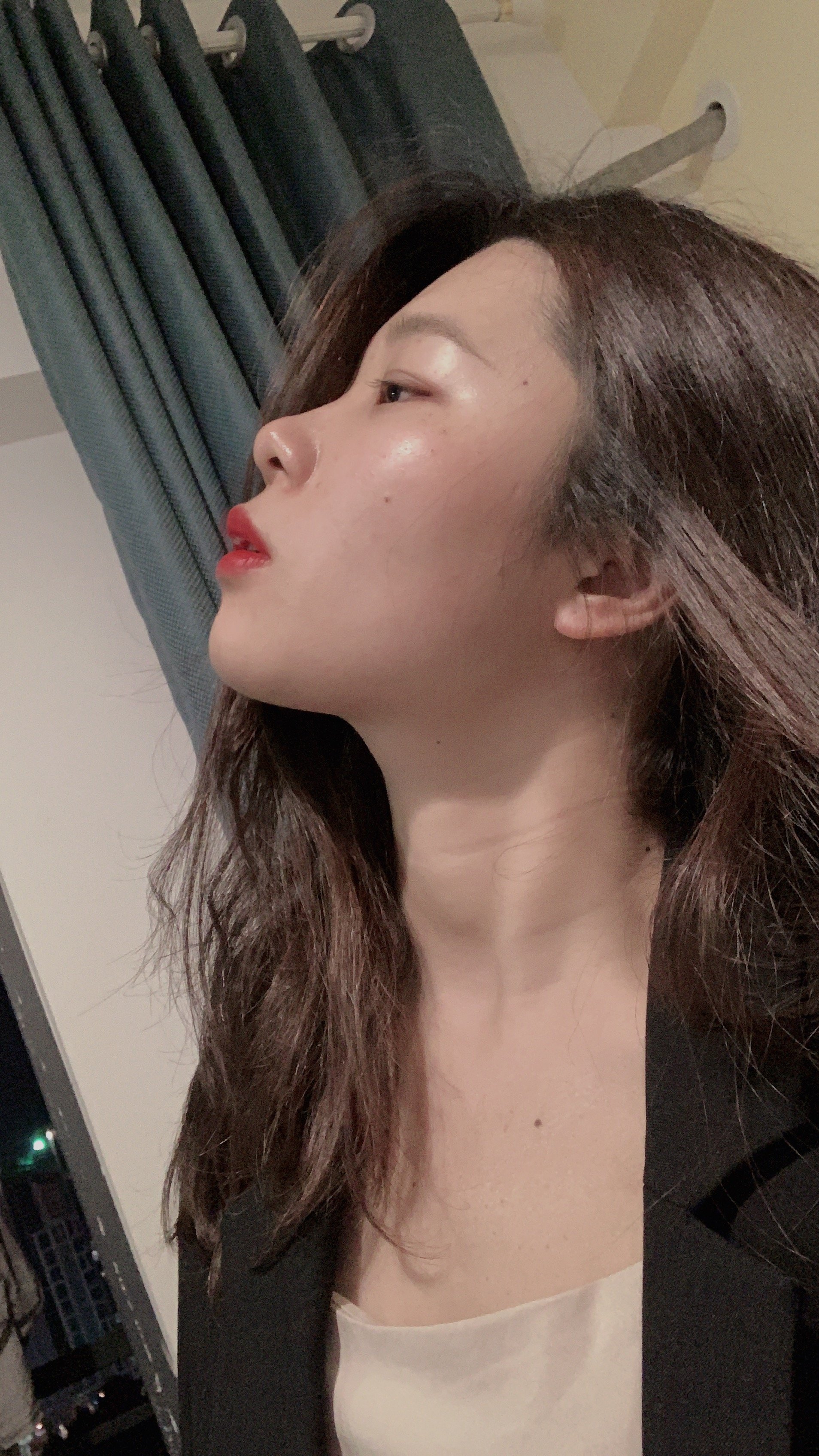 蜜汁死亡角度自拍做作第一名