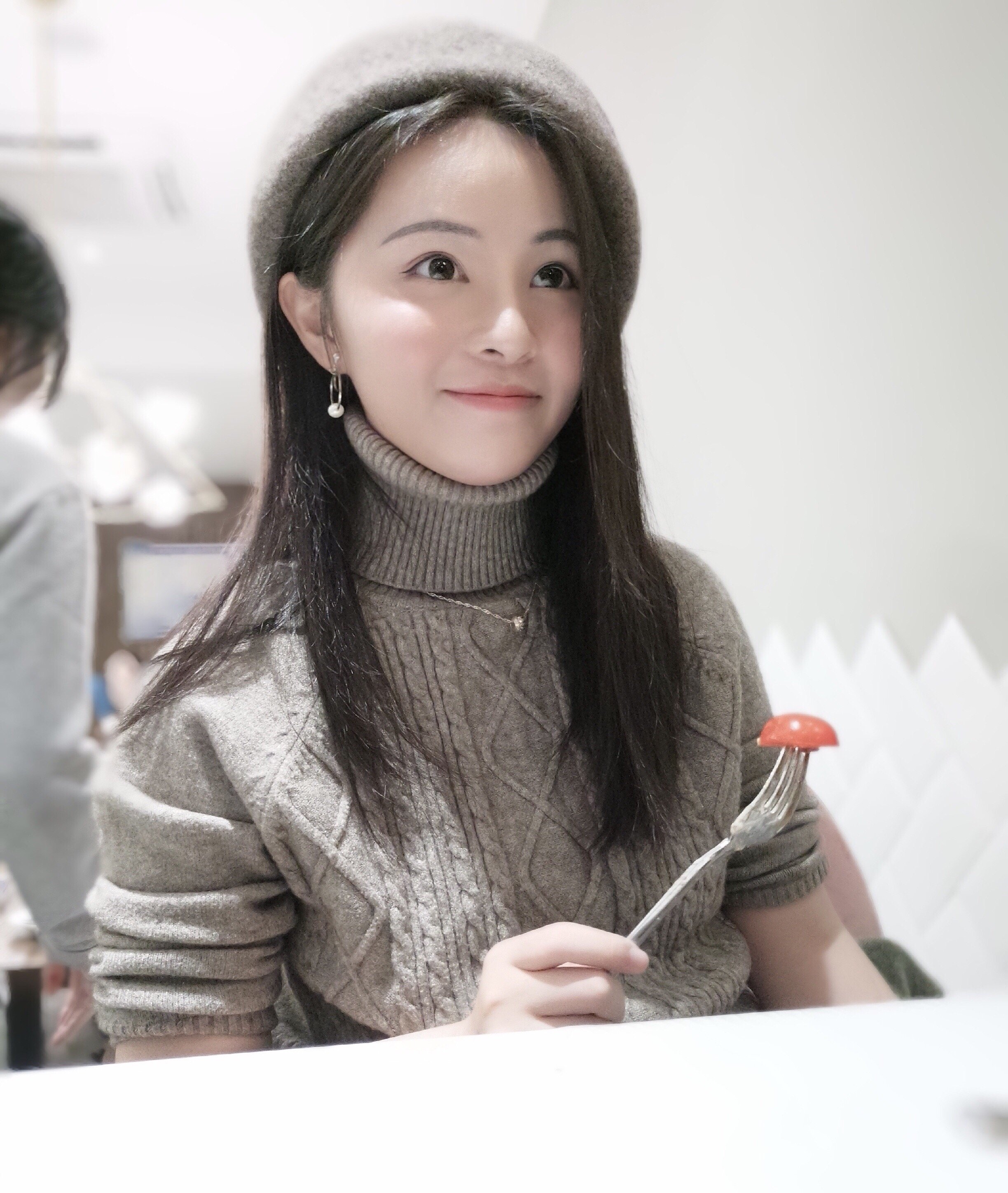 蜜汁死亡角度自拍#仰拍～不知是否合格