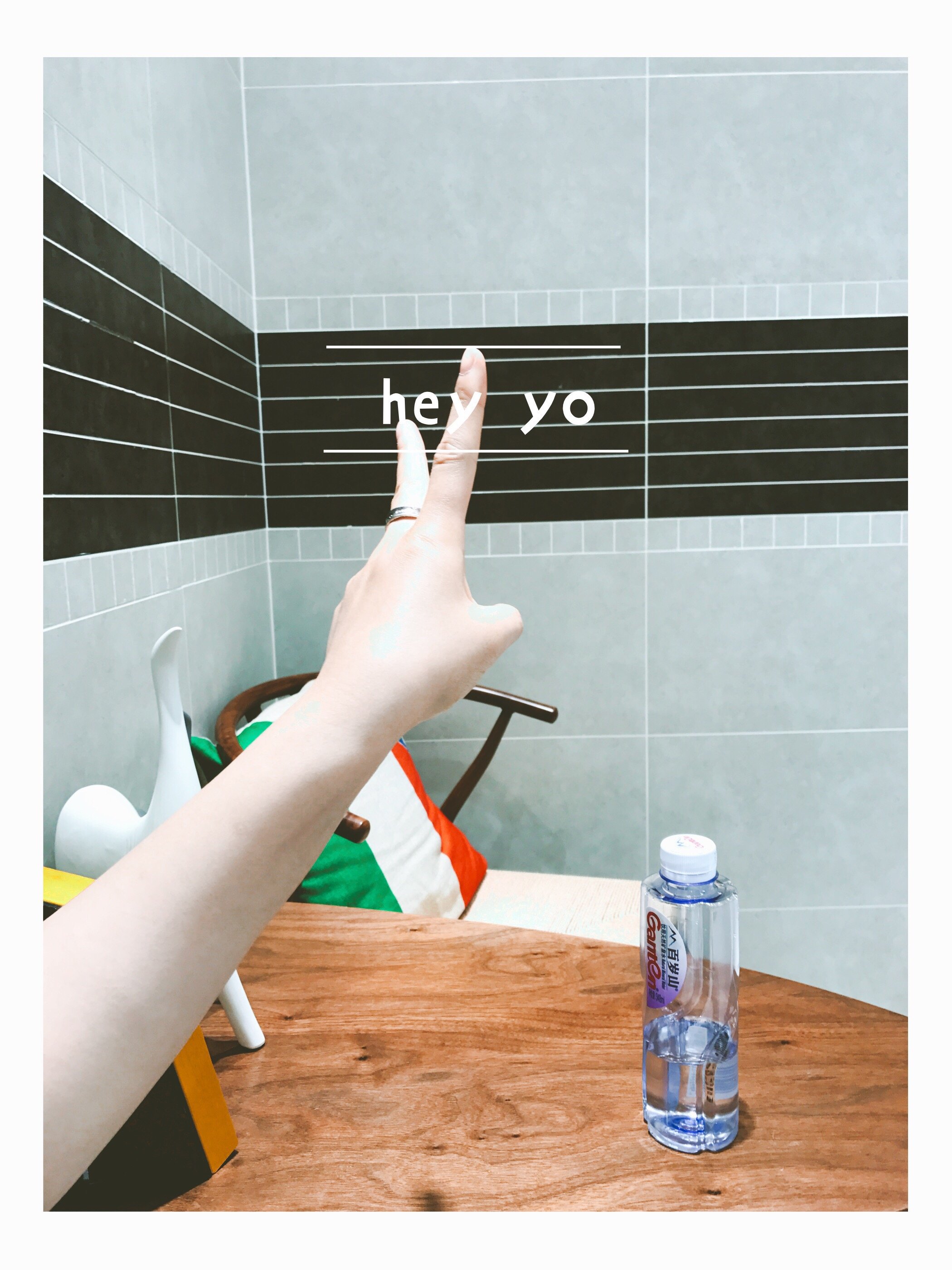 30天手势打卡挑战#剪刀手就是所有手势里最经典的那款吧