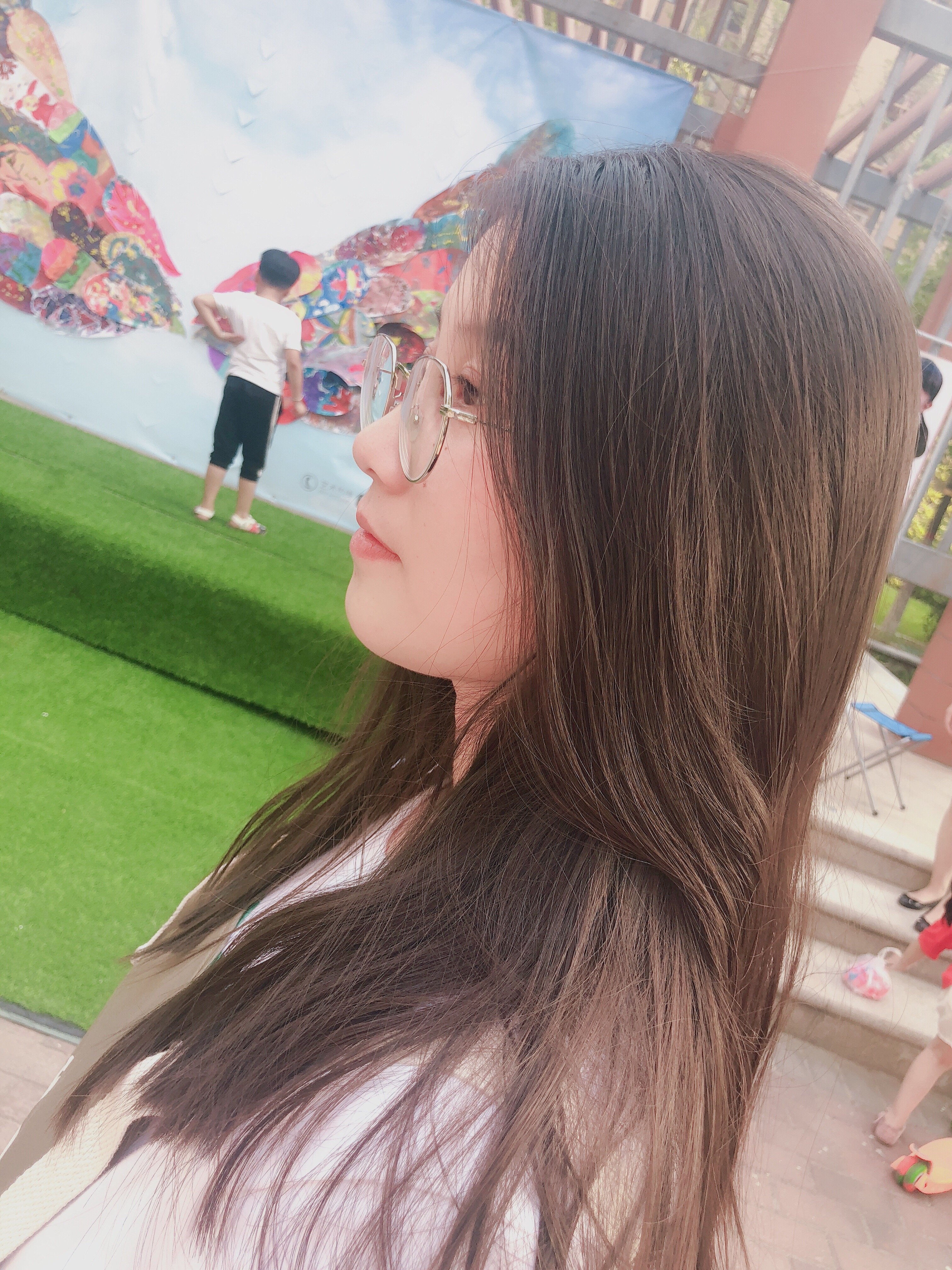 侧面真的很难看半侧面自拍05还好一点