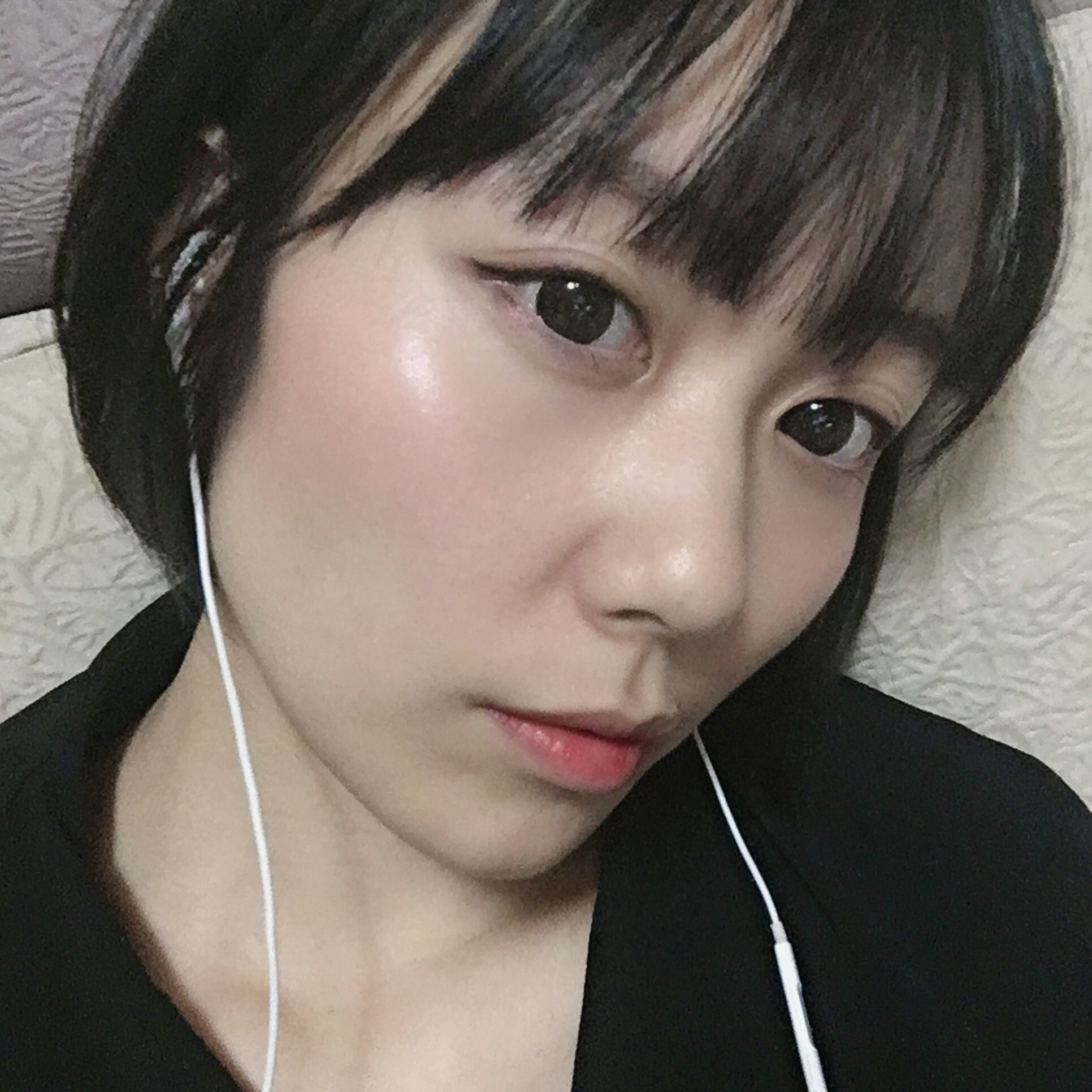 真的超喜欢左脸45度拍呢.