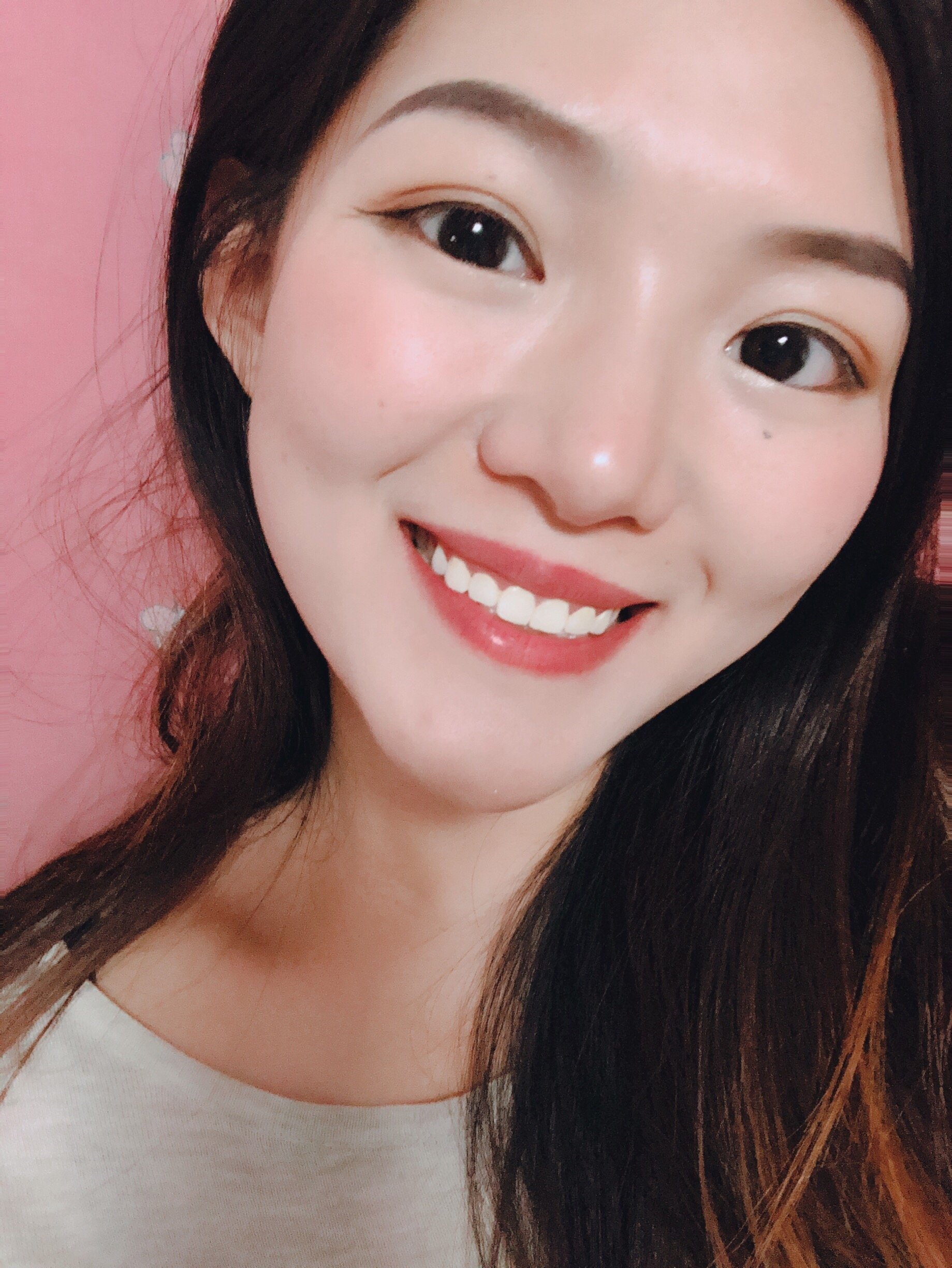 笑起来也要是女神也要漏8颗牙