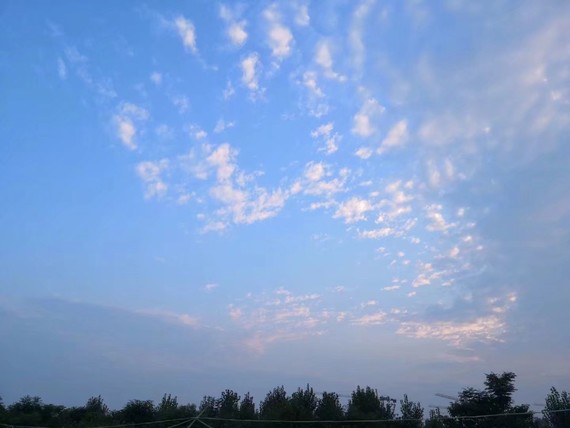 夏天的天空真好看
