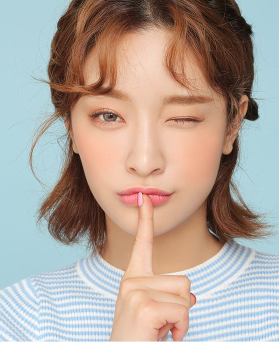 割双眼皮多久可以化妆 化妆会影响后期 新氧美容整形