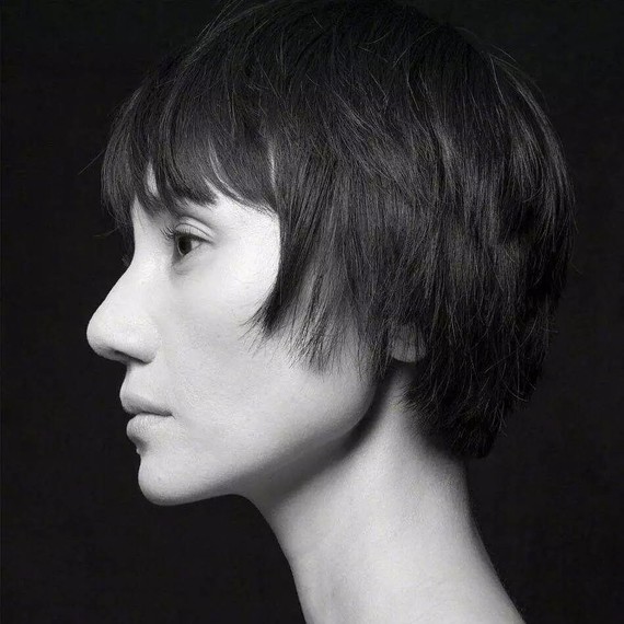 78鼻过强,唇弱,下颏正常78所以"c型"侧脸乍看基本没有太大问题