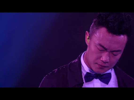 以下是红馆duo演唱会以上是电影十二夜我吹哥当年真真真的很英俊好吗!