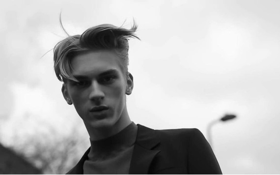 我是一个沉迷男模无法自拔的人 但是我躲过了定春,一哥,燕爷