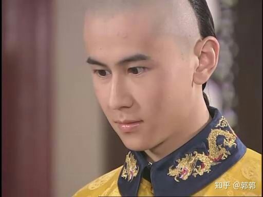 有印象~   古装历史剧孝庄秘史,他在剧中饰演爱新觉罗·福临(顺治帝)
