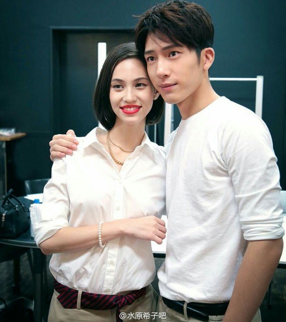 理想中的男朋友 &男闺蜜    一个坚持用左手自拍的鲜肉 重点是擅长