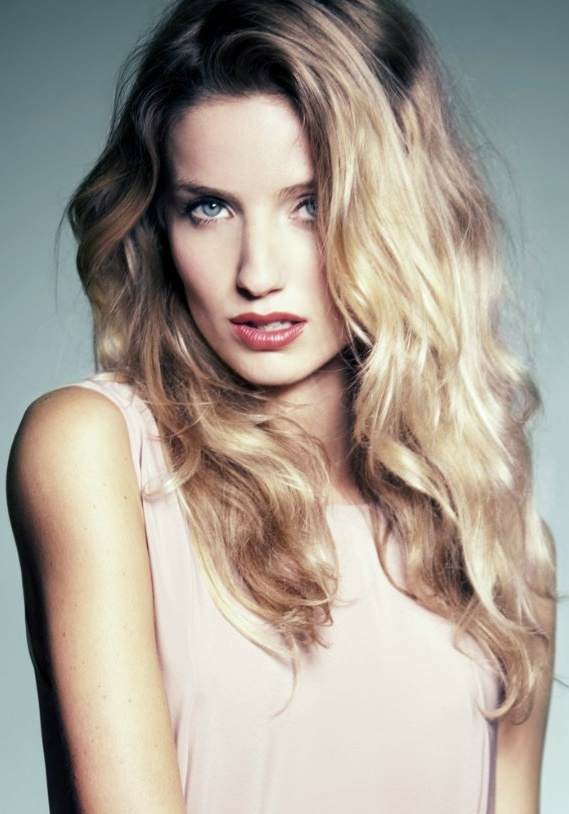 2安娜贝拉沃丽斯.都铎王朝里的简西摩尔.