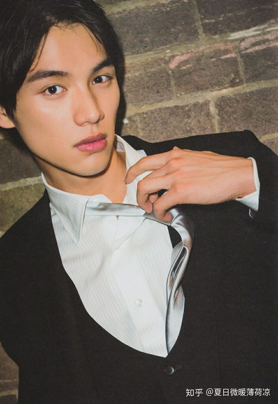 1.福士苍汰福士苍汰vs中川大志vs郑业成我真的从来没分清楚他们过!