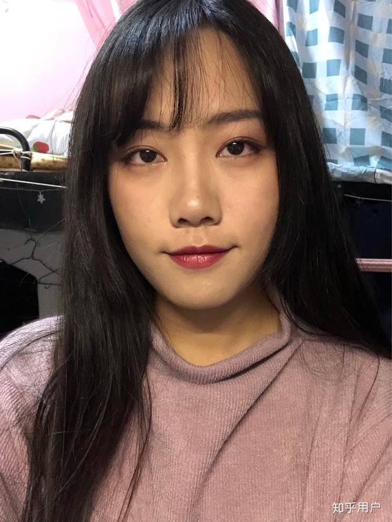 翻好久就一张真正正脸的我大多都3/4侧脸拍的比如