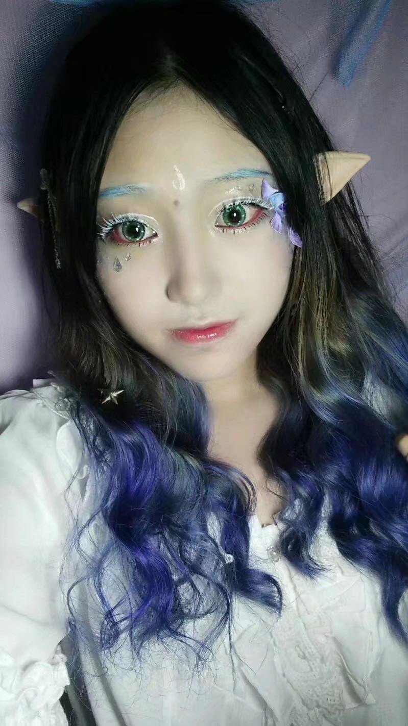 也是爱好美妆的非主流girl