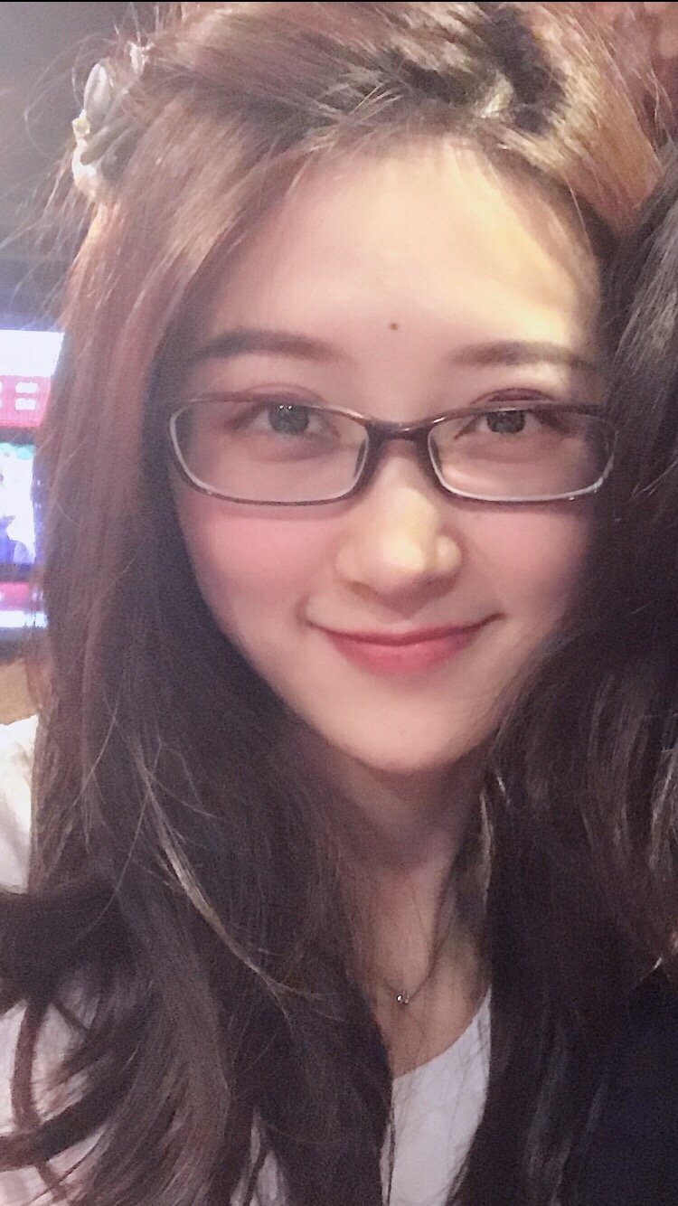 睡前素颜微笑弧走一个有没有甜到羊