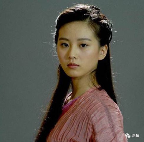 羊来陪大家啦~提神醒脑,先来一张美人图!_圈子-新氧美容整形