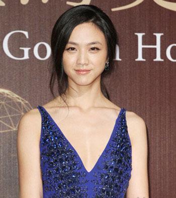 气质女神汤唯就是溜肩