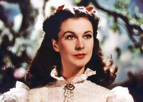 眼明正似琉璃瓶