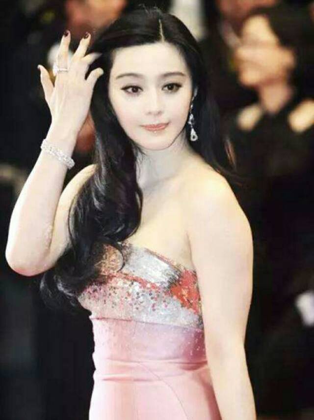 范冰冰啊,90斤的脸,体重120斤,锥子脸太占便宜_圈子-新氧美容整形