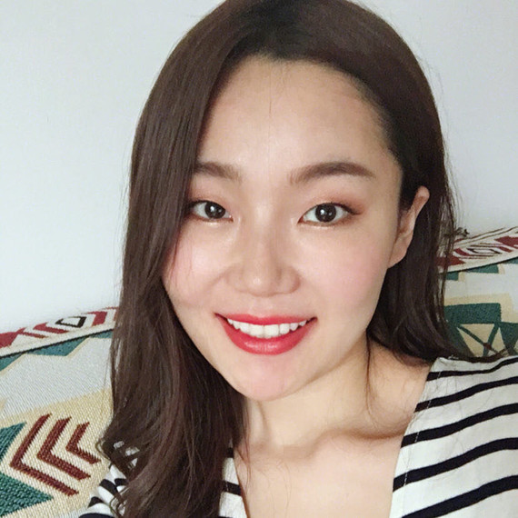 美白牙齿做唇红齿白的精致猪猪女孩