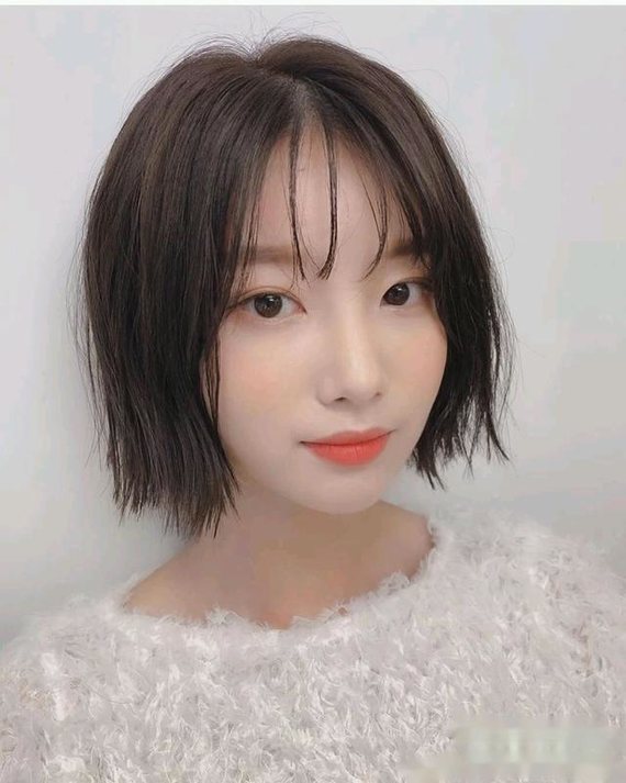 夏天和短发更配,这4款好看的短发发型,不仅减龄还显_圈子-新氧美容