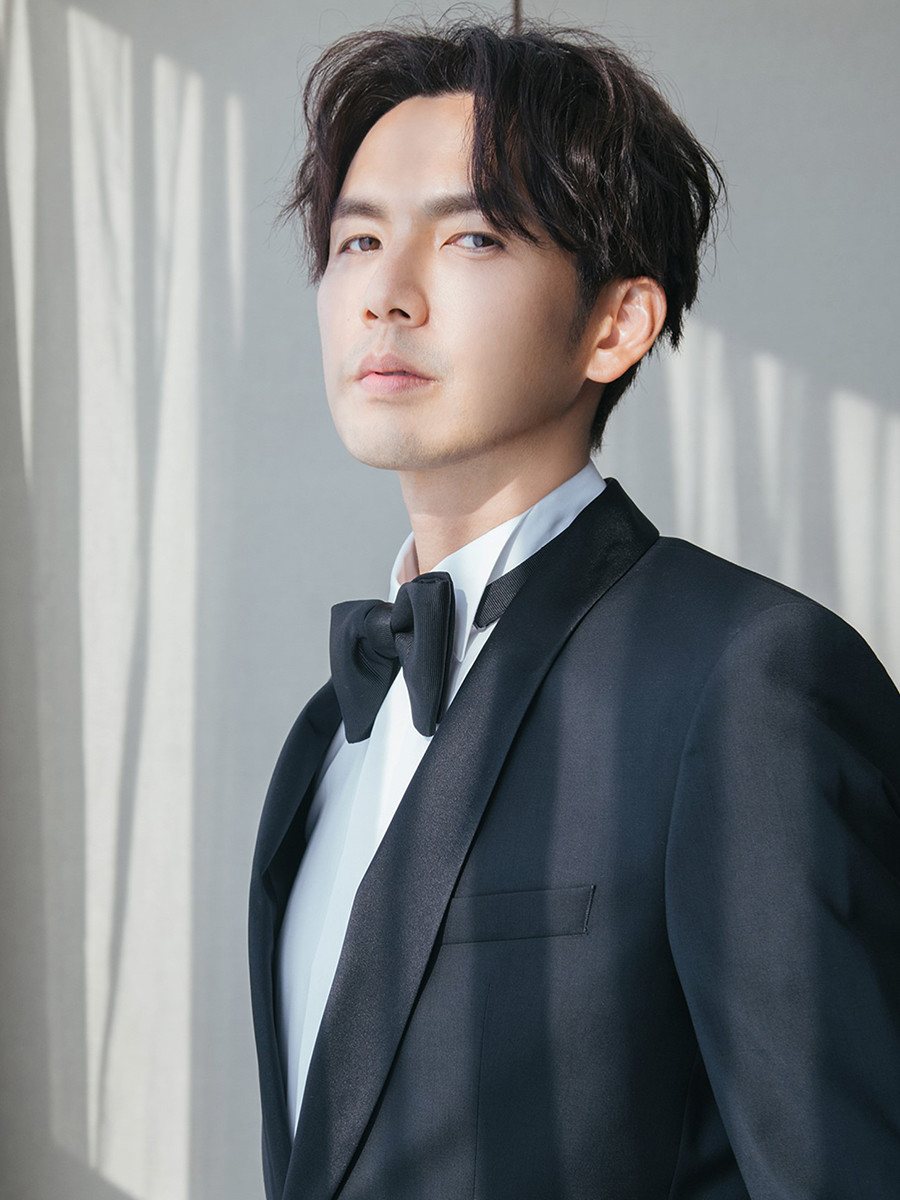 45岁的钟汉良颜值是吃了防腐剂吗?