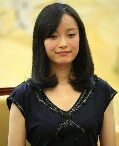 塌鼻子方下巴厚嘴唇倪妮如何逆袭成红毯女王