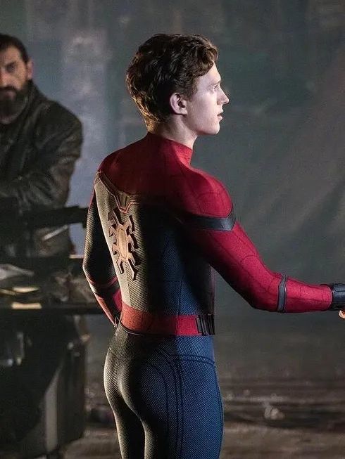 男明星翘臀哪家强?收录于话题1,美国队长(克里斯·_圈子-新氧美容整形